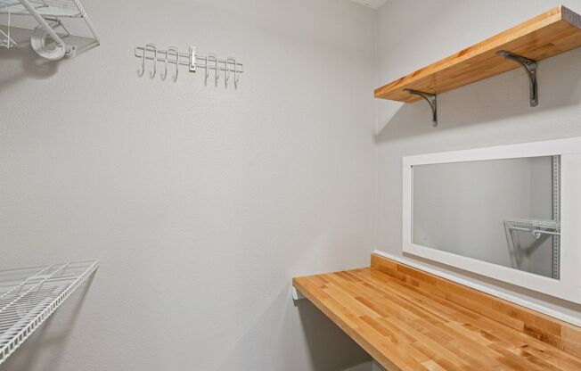 1 bed, 1 bath, 600 sqft, $1,375, Unit D27