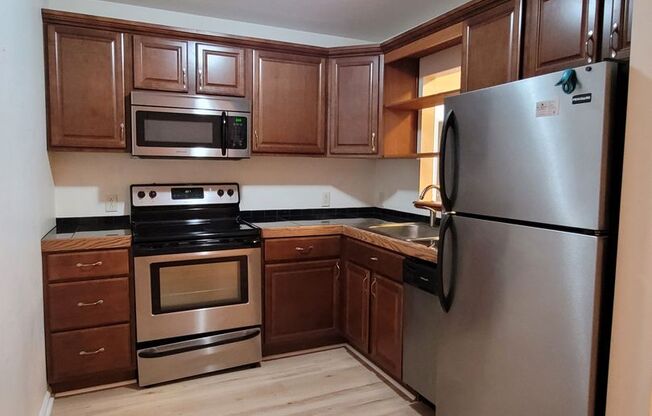 1 bed, 1 bath, $1,350, Unit Unit 2B