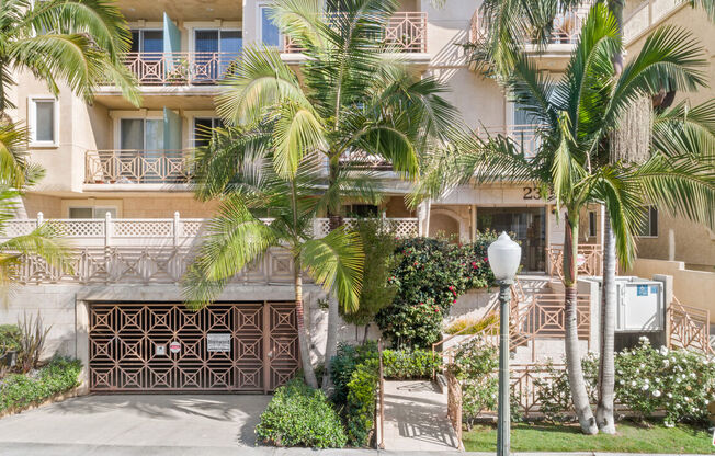 2306 Fox Hills Dr Apt 302
