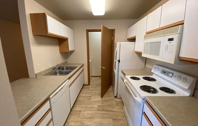 2 beds, 2 baths, 965 sqft, $1,128, Unit 307N