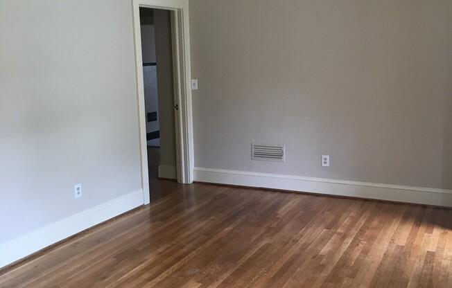 Greenville, 3BD/1, 1500SF