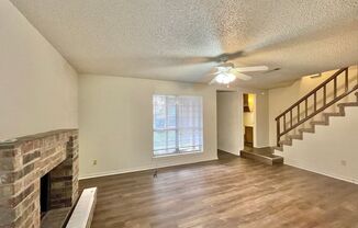 2 beds, 1.5 baths, 1,186 sqft, $975, Unit 3004 C Chaucer Drive