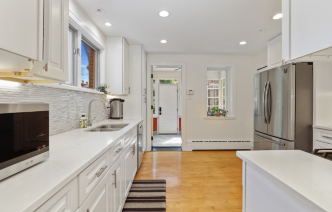 108 GIRARD AVE