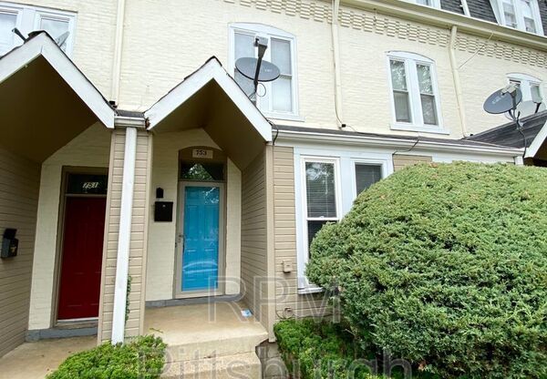 753 CHAUTAUQUA CT