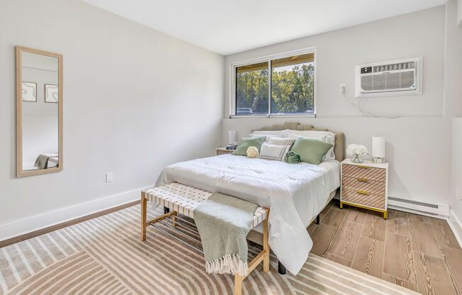 1 bed, 1.5 baths, $1,800, Unit 4-12A