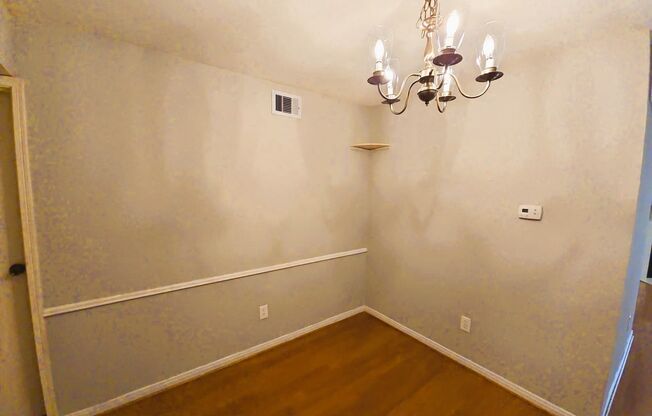 3100 Jeanetta St #903 **Ask about our NO CASH DEPOSIT option!**