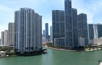 325 S Biscayne Blvd # 115