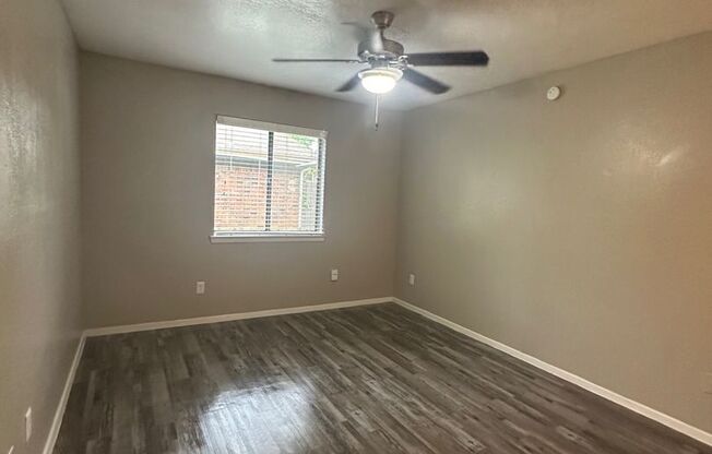 Spacious 2BR/2BA FLAT with Private Patio