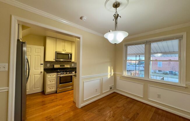 Charming 2 Bedroom Townhome in Dundalk!