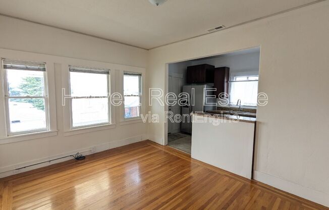 2156 Clinton Ave #3 - Lease up