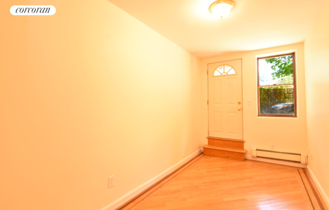 32 GREENE AVE