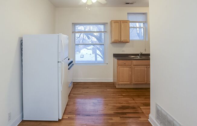 1 bed, 1 bath, 645 sqft, $2,150, Unit 3527-3