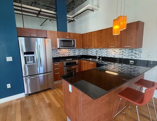 1 bed, 1 bath, 820 sqft, $2,950, Unit 731
