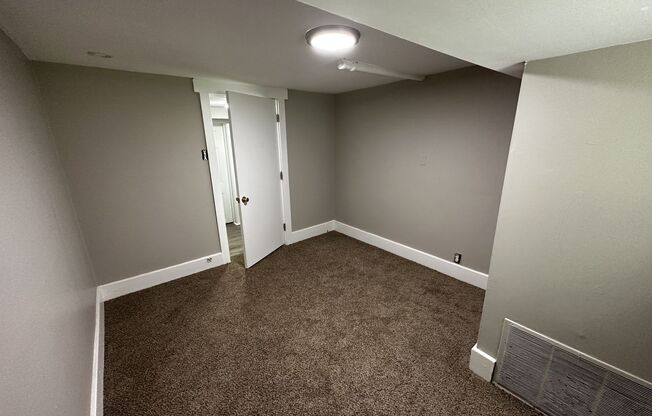 2 beds, 1 bath, $1,212, Unit B-2