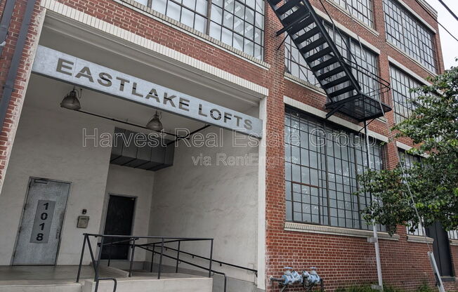 1018 4 AVE