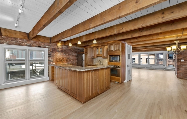 130 FULTON ST