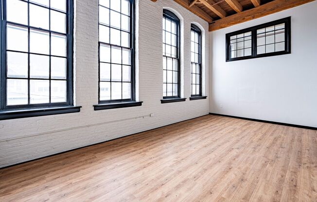 2 beds, 1 bath, 890 sqft, $1,475, Unit Apartment 108