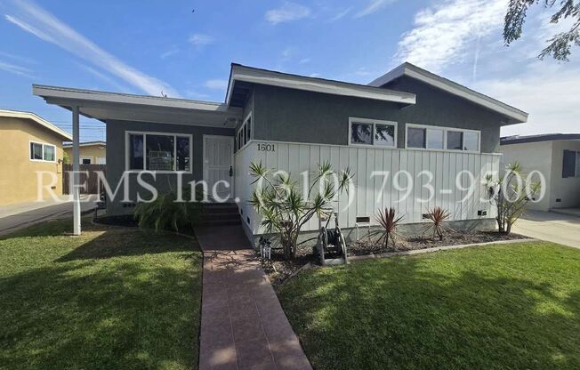 Renovated Pool House with Driveway Parking