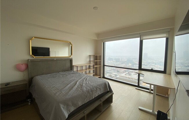 1 bed, 1 bath, 907 sqft, $3,250, Unit 2514