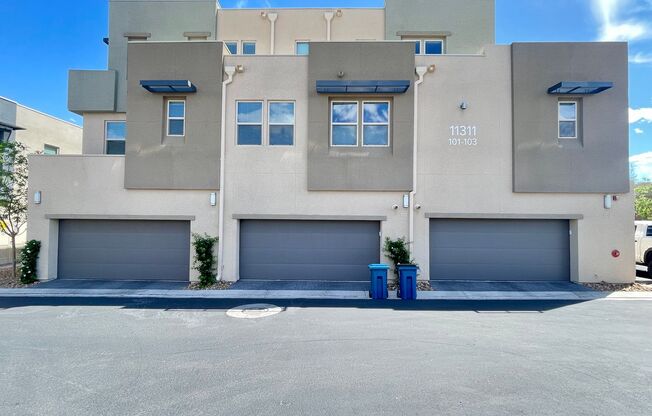 This spectacular 3-bed condo located across Red Rock casino is ready for immediate move-in!