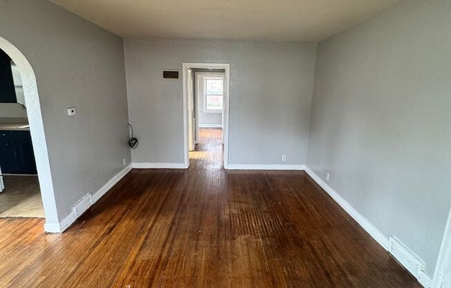 1308 W 4th