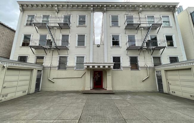 179 Oak Street / 72 Lily Street