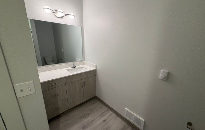 2 beds, 2 baths, 1,091 sqft, $1,595, Unit 107B