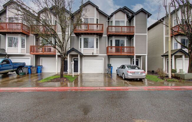 Beautiful 3 Bd 3 Ba Home in Bagley Downs Neighborhood