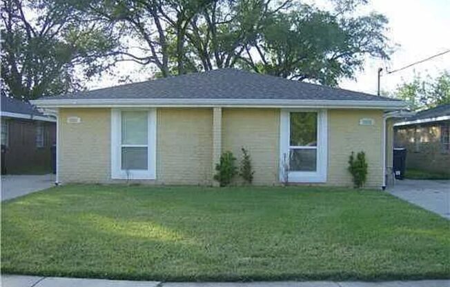 13231-13233 Curran Rd