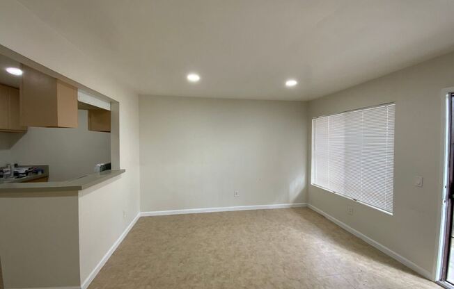 1405 E. Lynwood Dr.