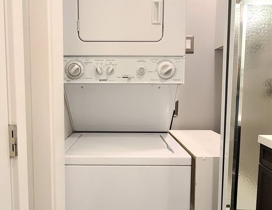 Studio, 1 bath, 600 sqft, $1,295, Unit Unit C