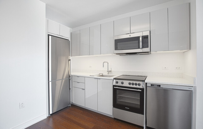 2 beds, 2 baths, $7,596, Unit 1002