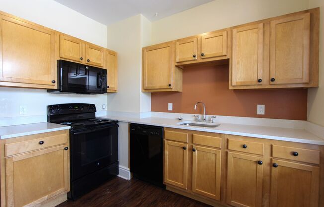 2336-2338 E. Carson St.