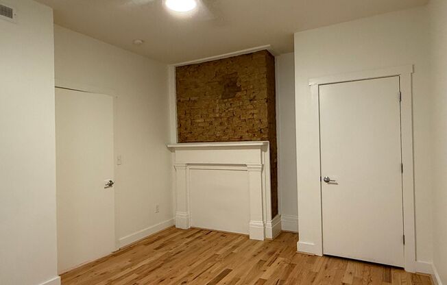 2 beds, 1 bath, 845 sqft, $1,600, Unit 2
