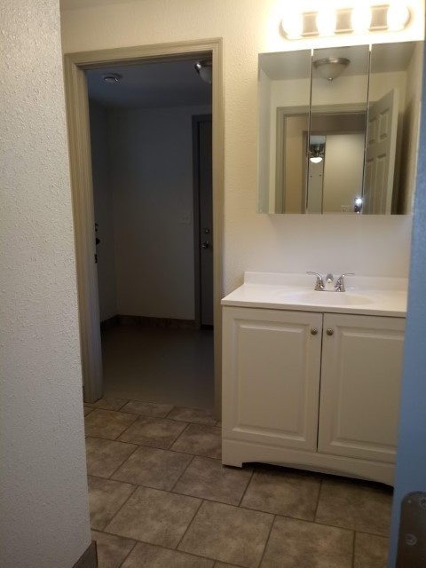 2 beds, 1 bath, $1,675