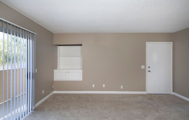 1 bed, 1 bath, 640 sqft, $1,950, Unit 1465 - F