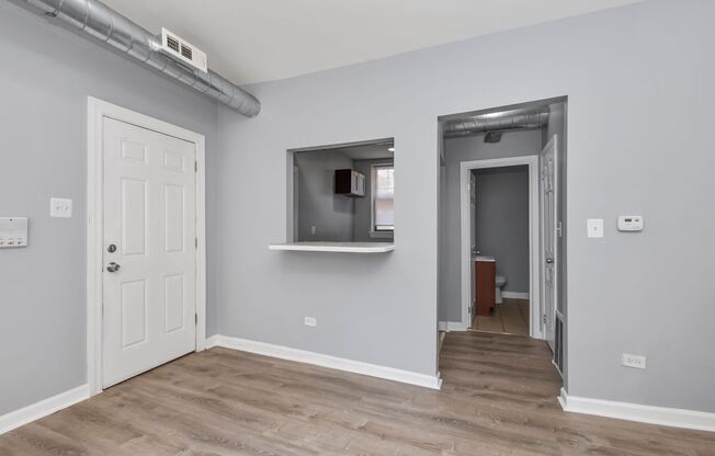 Studio, 1 bath, 350 sqft, $995, Unit 4234 - 1N