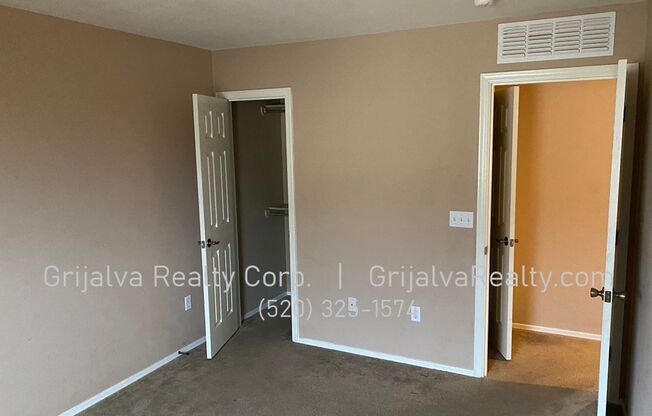 4 beds, 2.5 baths, $1,900, Unit 9127