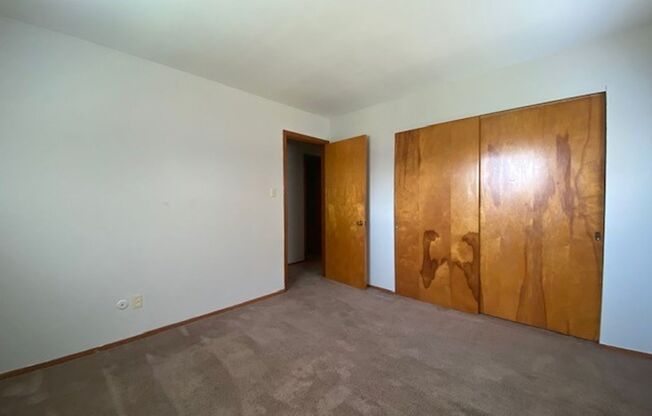 1 bed, 1 bath, $650