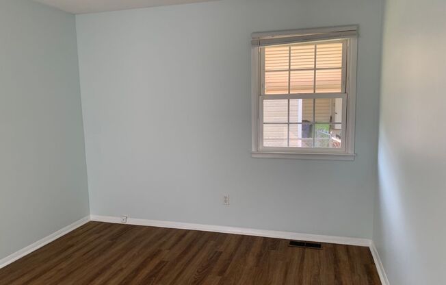 3 beds, 1 bath, $1,650