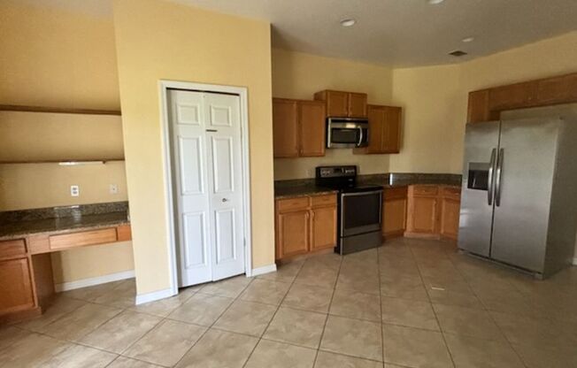 4 beds, 2 baths, $2,500