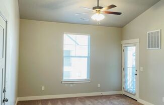 3 beds, 2 baths, $1,600, Unit X-304