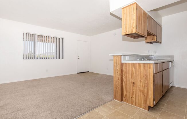 Studio, 1 bath, 400 sqft, $899, Unit 247