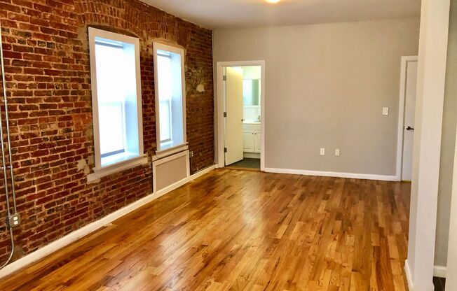 231 E North Ave