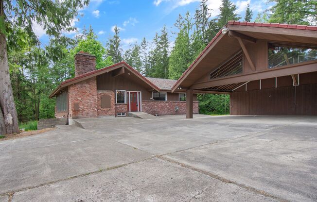 4Bd/3Ba Duvall House