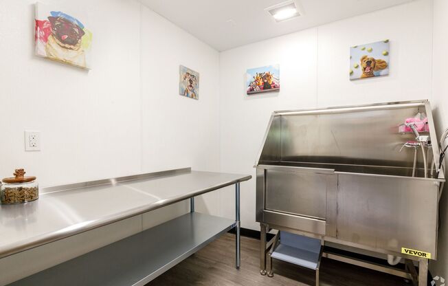 2 beds, 2 baths, 1,000 sqft, $1,325, Unit 303