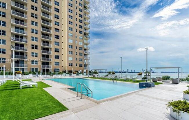 2 beds, 2 baths, $4,200, Unit # 1603