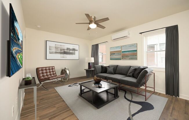 315 West Trinity Avenue - Lee Ray Bergman