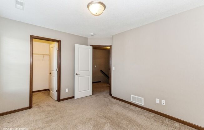 2 beds, 2 baths, $1,395, Unit 1338