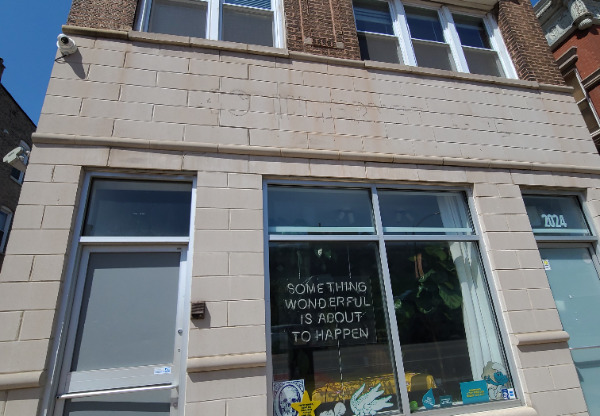 2024 W CHICAGO AVE